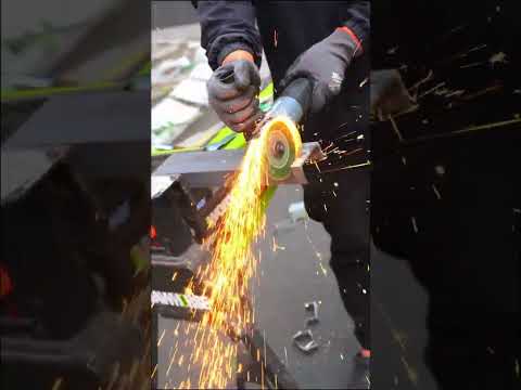 Máy mài cầm tay WORKFIX WF-AG950W, Công suất 950W, Công tắc đuôi, Tặng 1 cặp chổi than — VIDEO THỰC TẾ (thumbnail video)